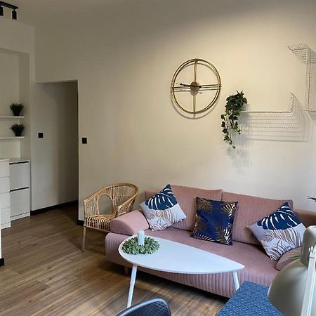 Przytulny I Nowoczesny Apartament Malgosi, 10 Min Pieszo Od Dworca I Galerii カトヴィツェ エクステリア 写真
